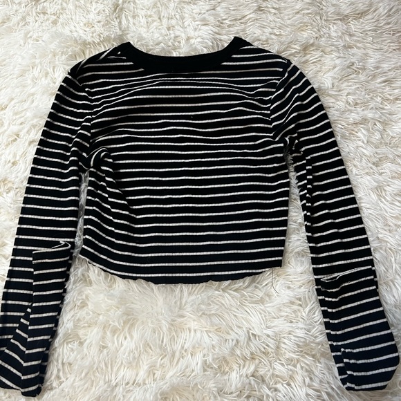 Target Tops Long Sleeve Cropped Black And White Shirt Poshmark